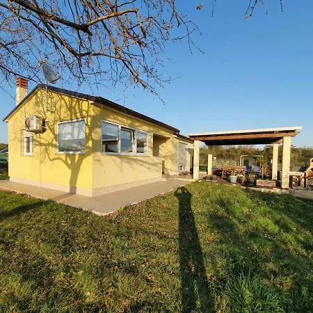 Holiday House Romi Pula Exteriör bild