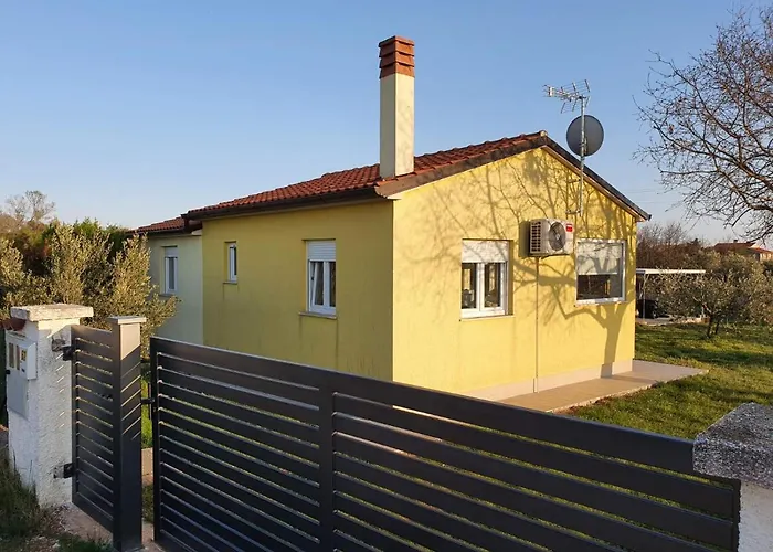 Holiday House Romi