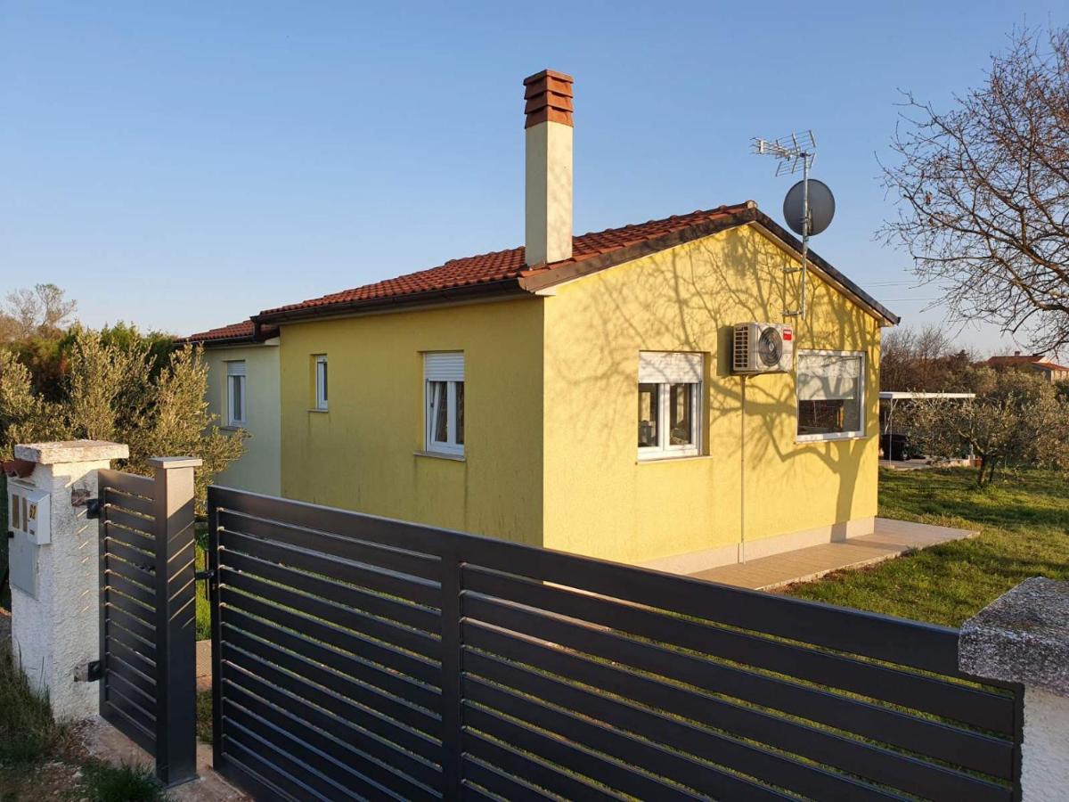 House Romi Holiday home *